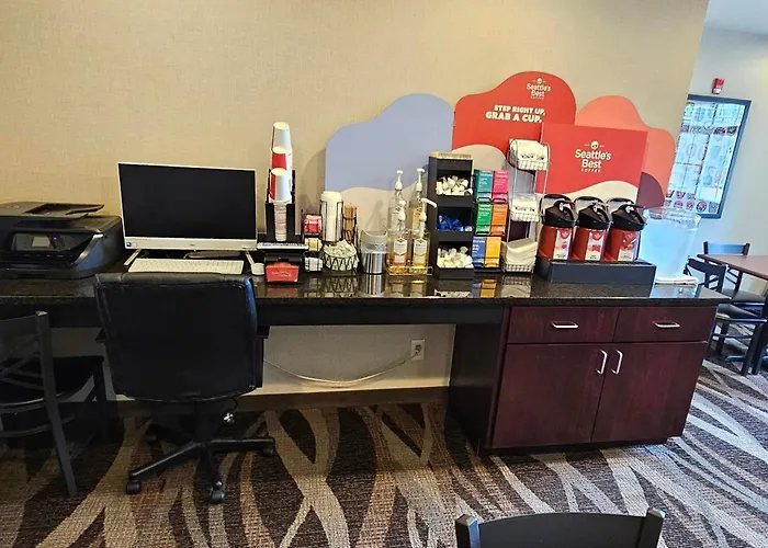 Cobblestone Inn & Suites - Clintonville