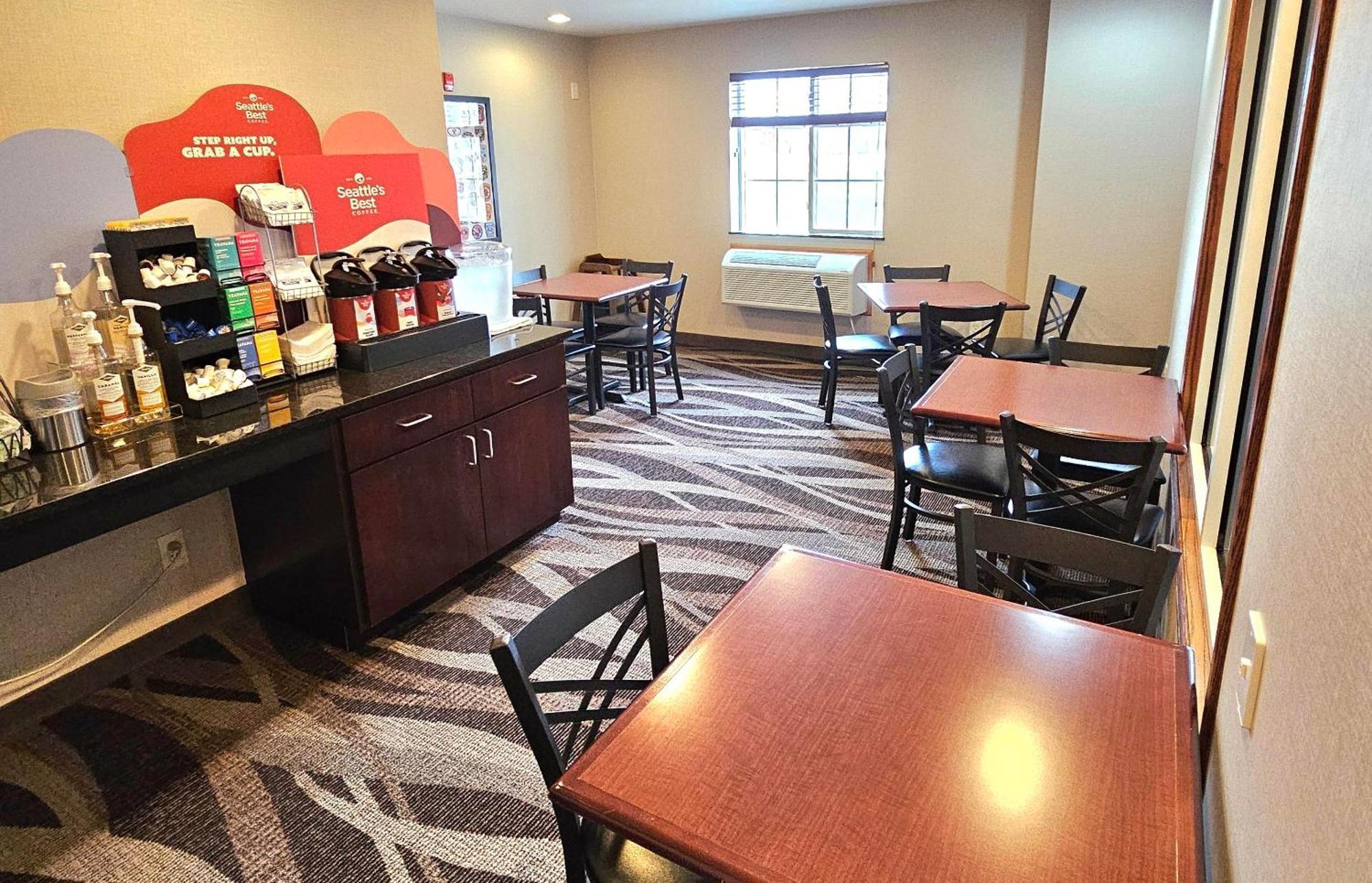 Cobblestone & - Inn Clintonville