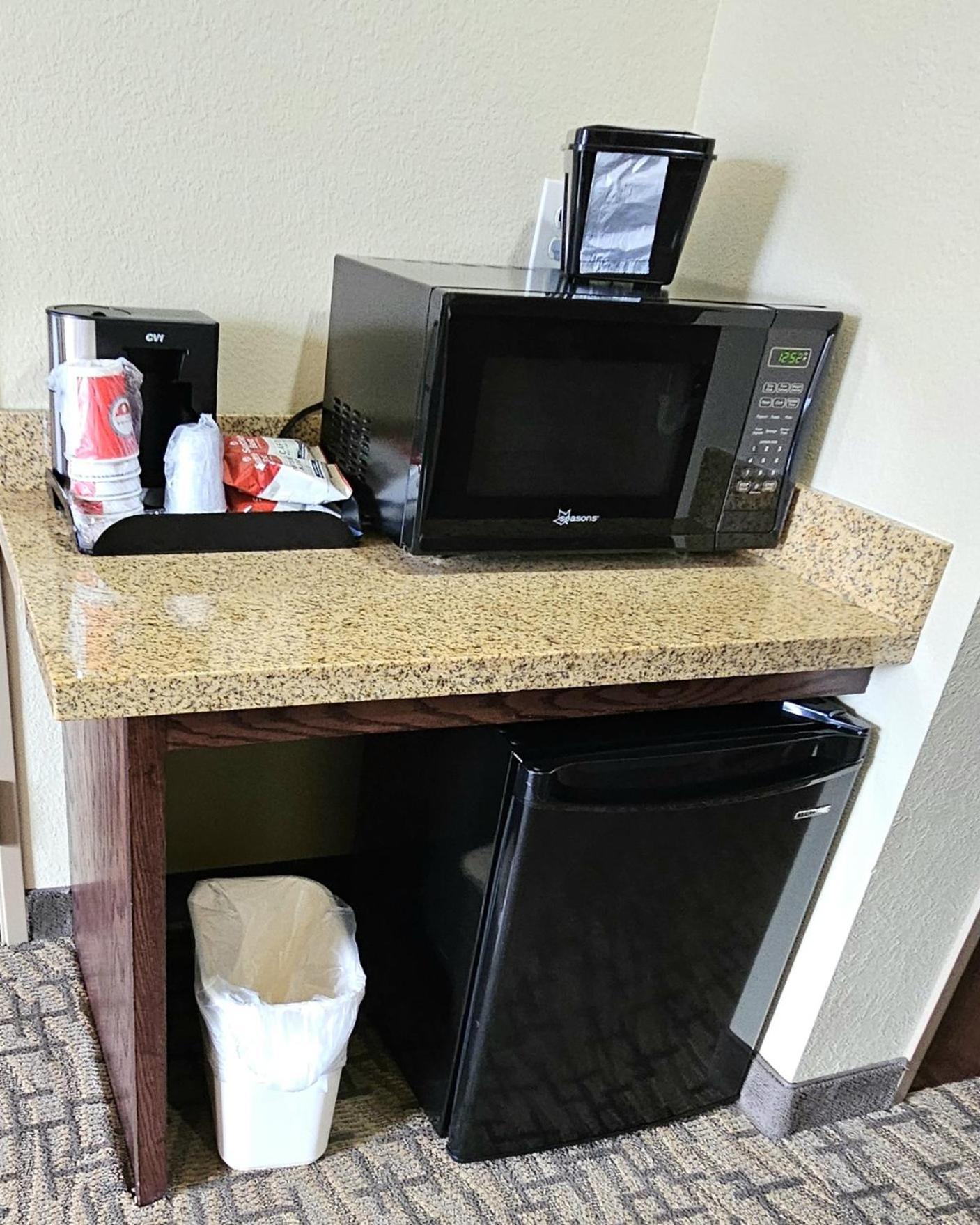 Cobblestone Inn&suites - Locanda Clintonville