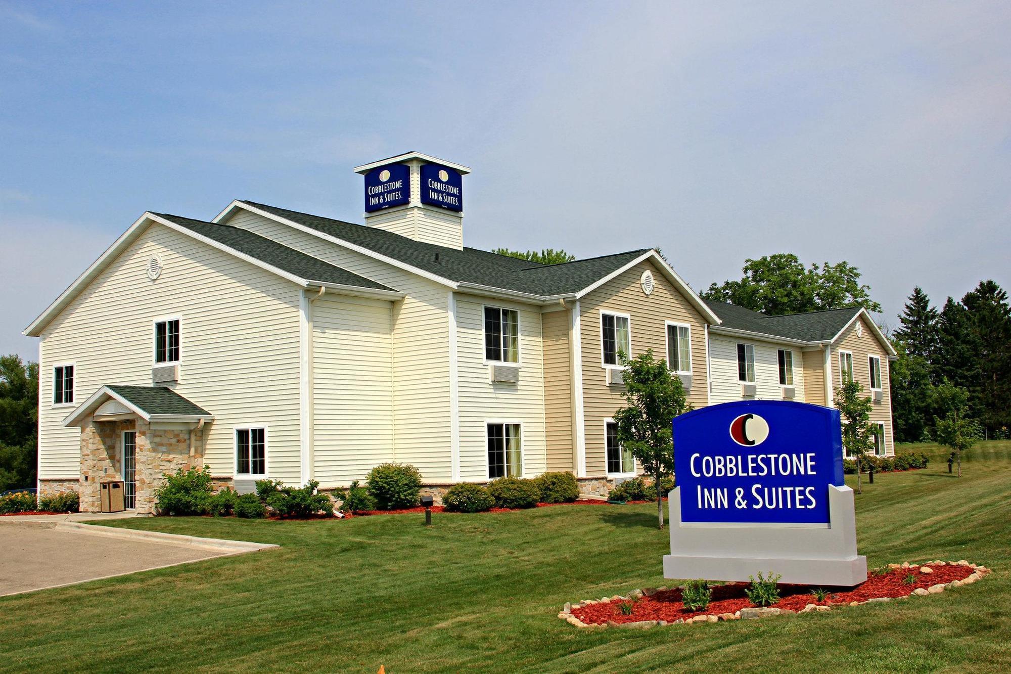 Cobblestone & - Inn Clintonville