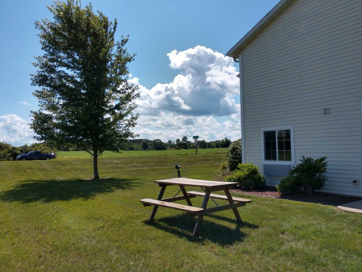 Cobblestone Inn&suites - 2*
