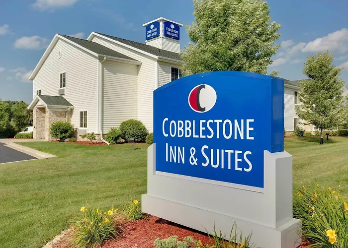 Cobblestone Inn & Suites - Clintonville