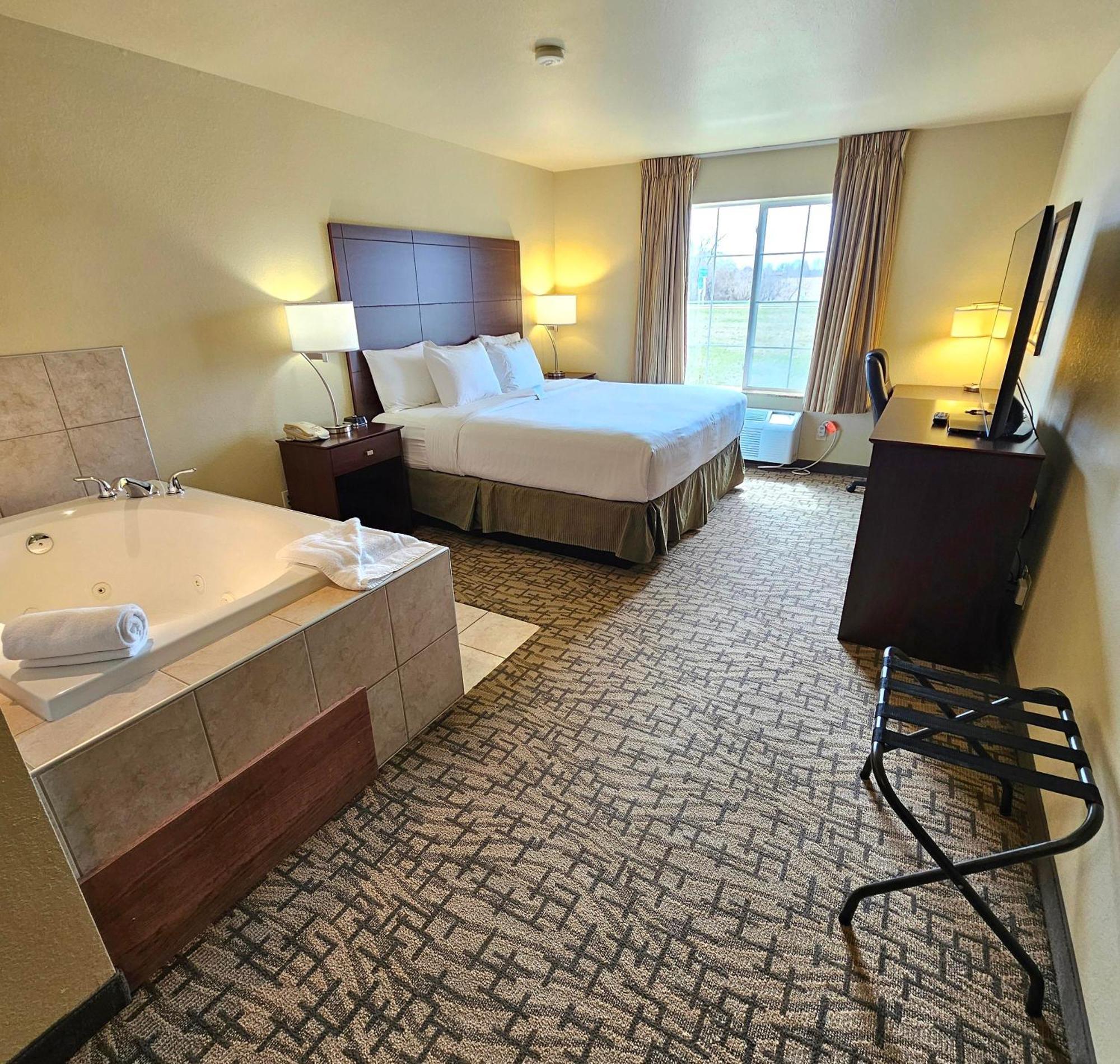 Inn Cobblestone & -