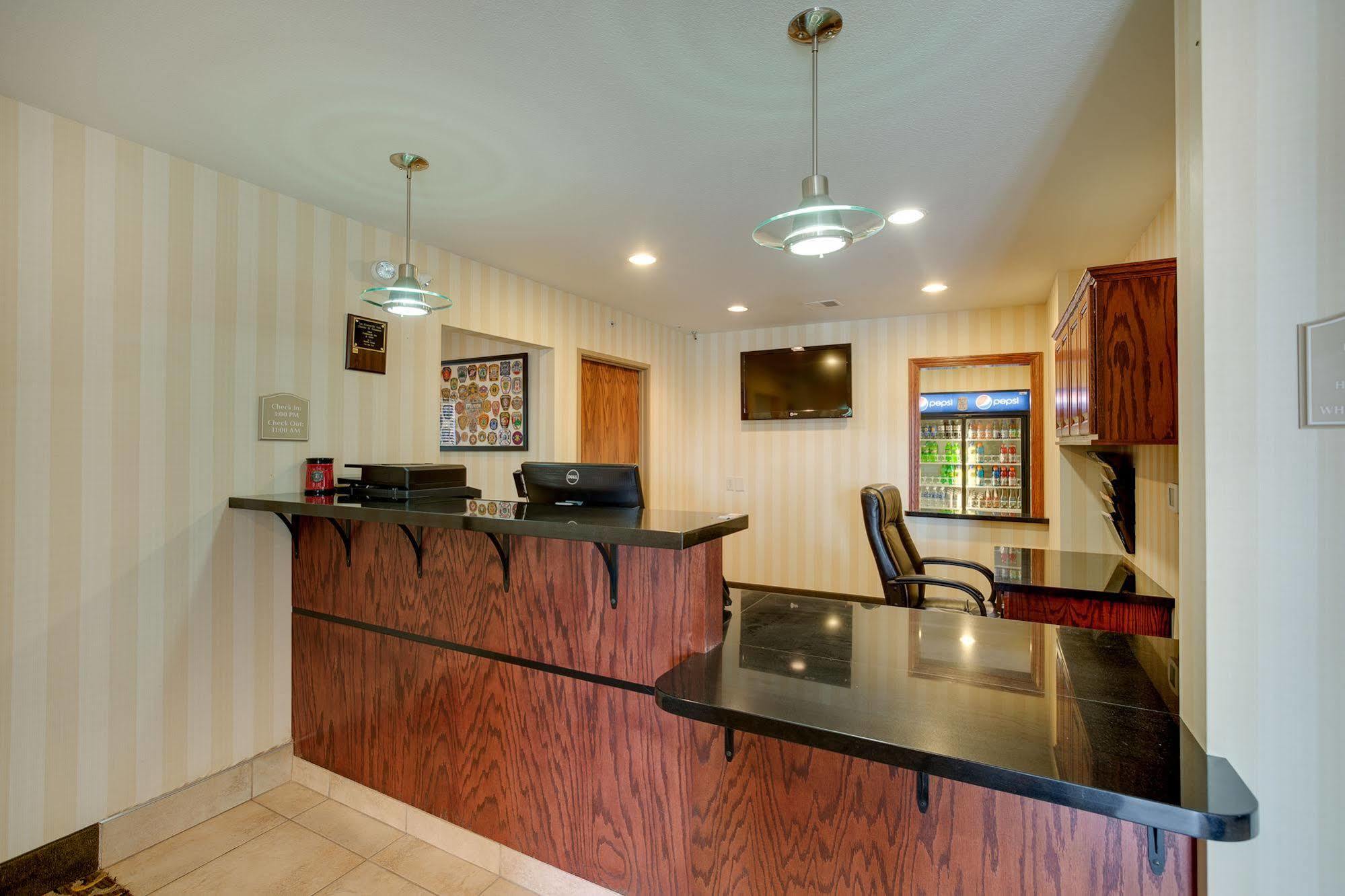 Cobblestone & - Inn 2*